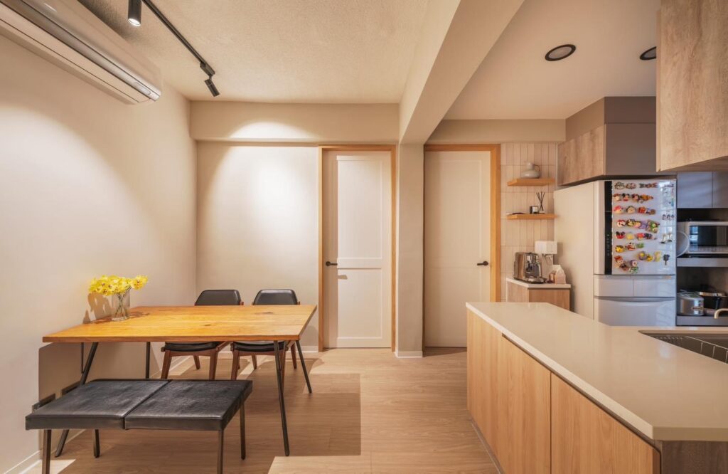 木地板推薦｜寧靜生活的序曲：廣德炭化木地板，法規合宜，噪音悄然遠離｜廣德地板