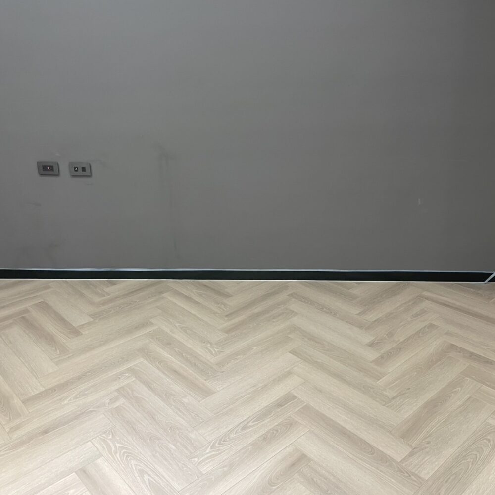 奶茶橡木-人字拼