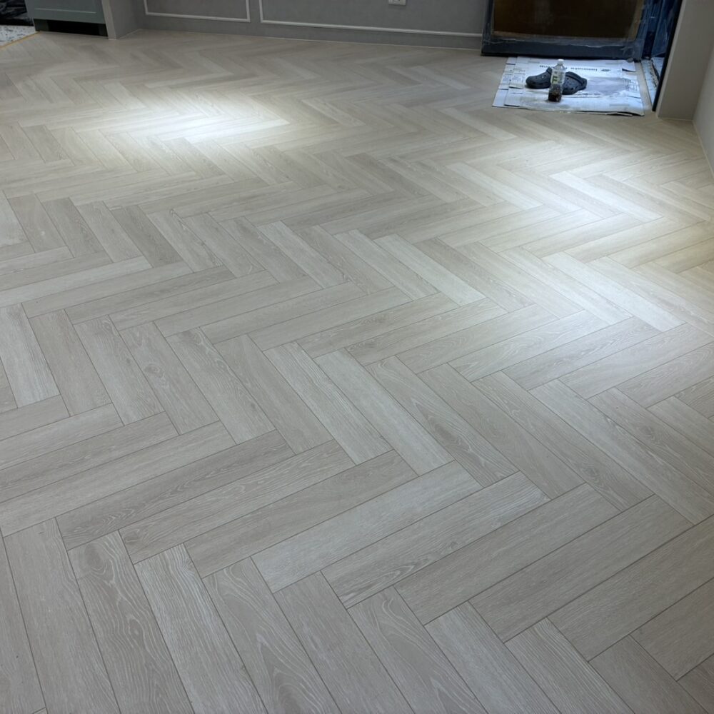 北歐白橡-人字拼