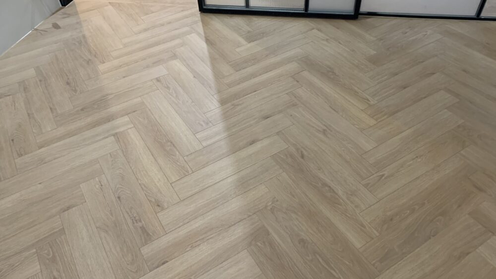 芙蓉橡木-人字拼