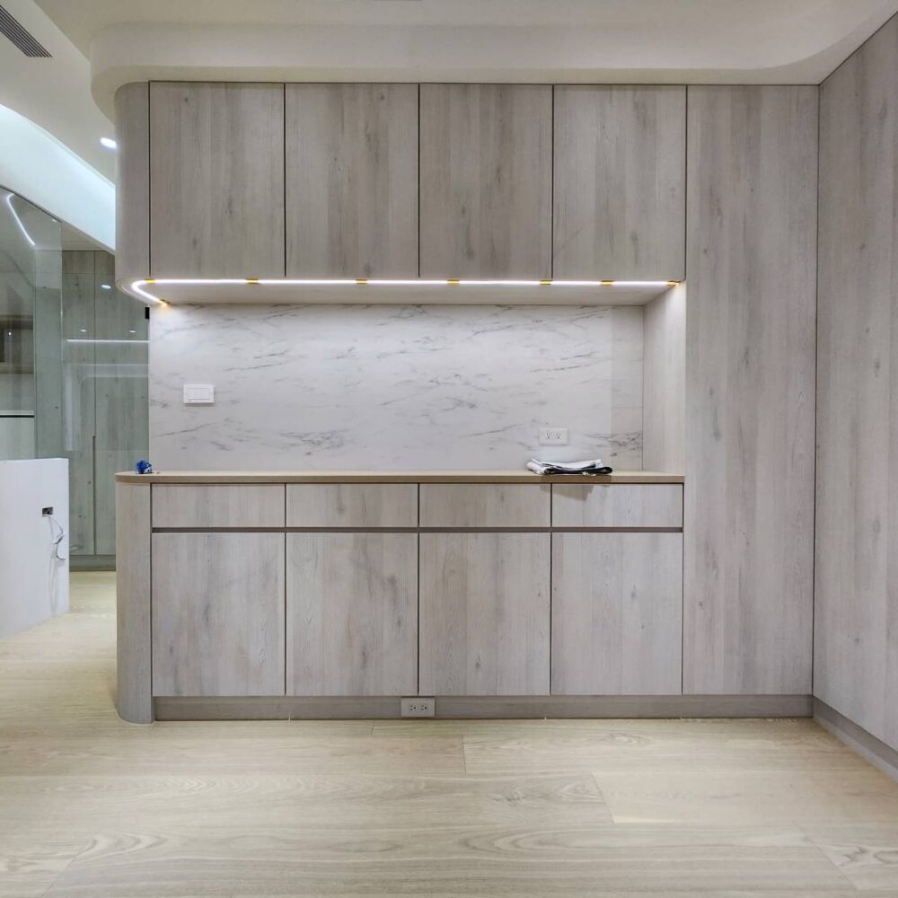 木地板推薦｜木地板的色彩搭配：個性化室內裝飾的藝術之選｜廣德地板